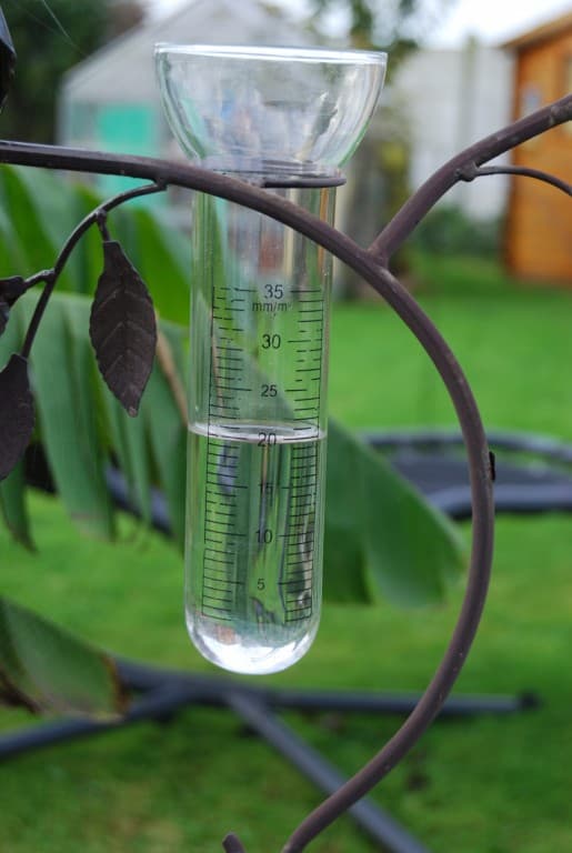 Pluviomètre en 24h00, voire un peu plus