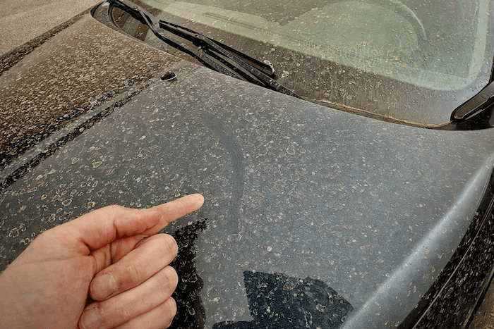 La pluie de boue fait les affaires des stations de lavage auto !