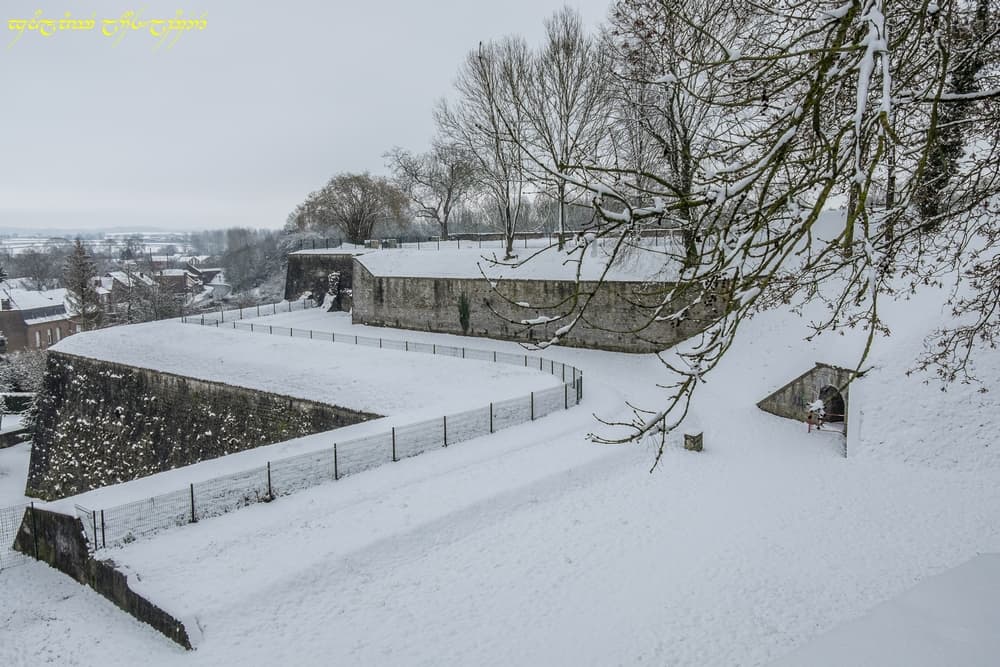 Neigeux remparts
