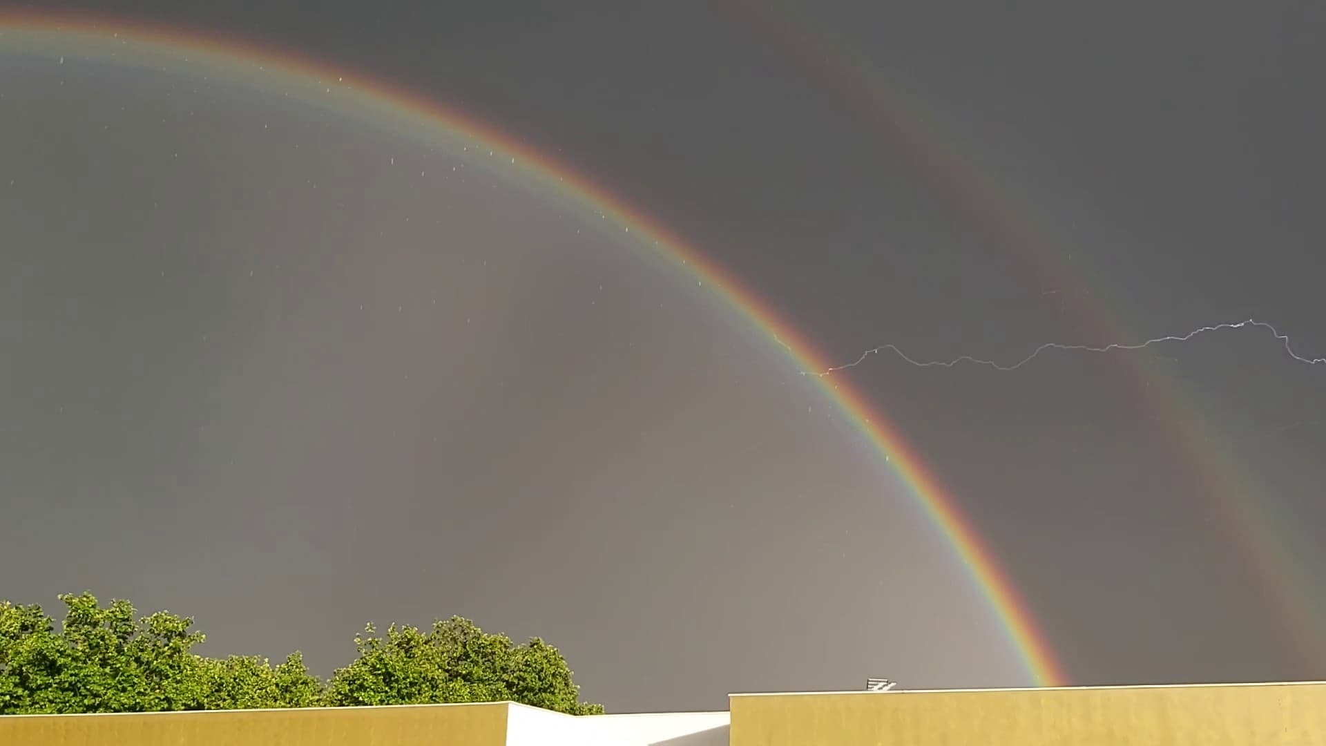 Double arc-en-ciel