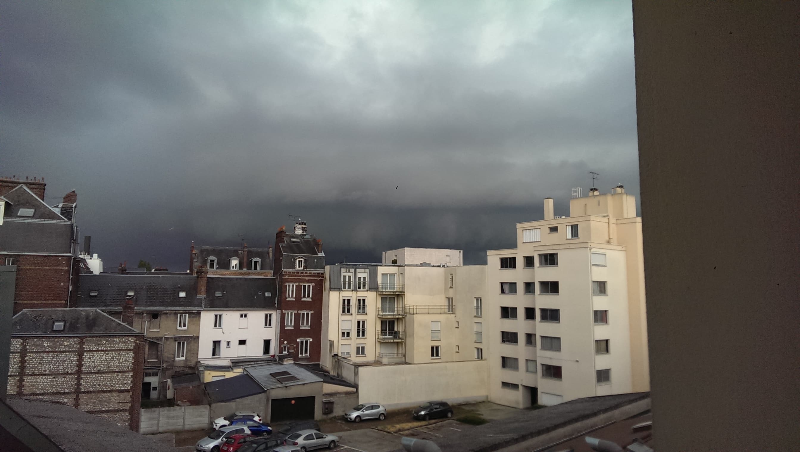 Arcus approchant par l'est