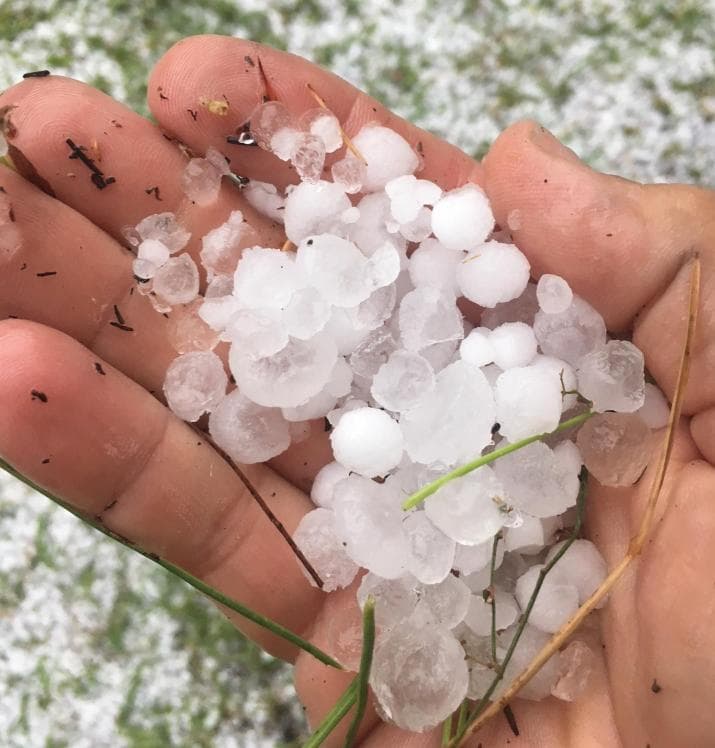 Image d'illustration pour Orages, trombes et neige le 15 juillet des Alpes à la Corse
