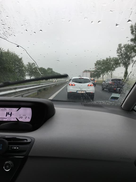 Pluie et bouchon en Normandie