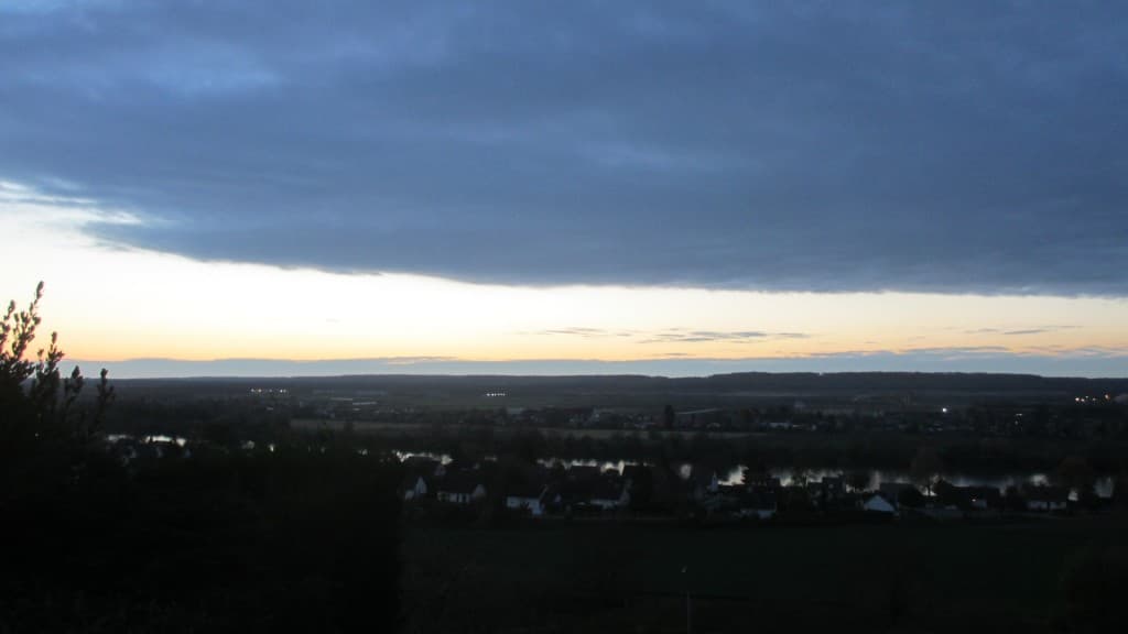 Ciel de Freneuse 08h09