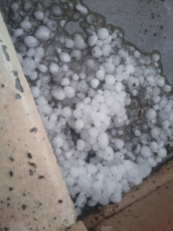 violent orage de grele