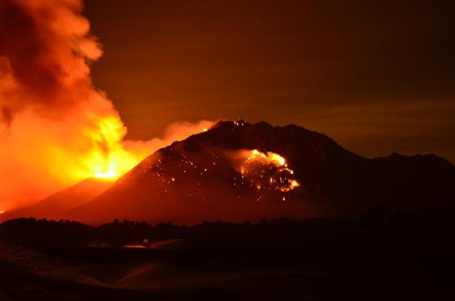 Image d'illustration pour Poursuite des incendies aux Etats-Unis